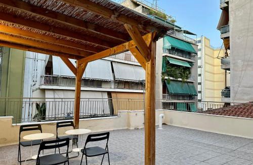 Omonia Apartment | TT Luxury Homes I Aria - Chic Classic with Rooftop Terrace