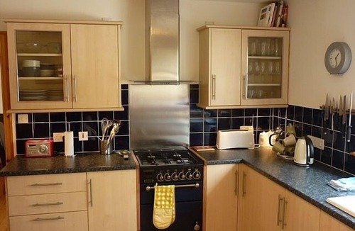 Kingussie House | Two Storey House With Fabulous Mountain Views