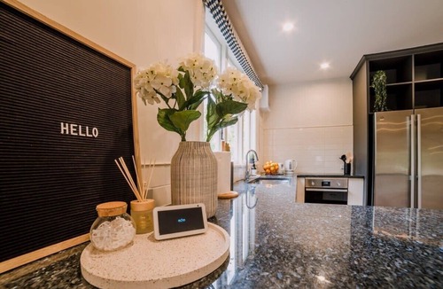 Merivale Villa | Ultimate Lux Villa in Merivale - Sleeps 16