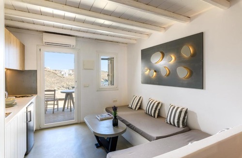 Xilokeratidi Apartment | Ultramare Superior Suites with Seaview