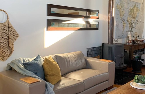 Ulverstone House | Ulverstone Boutique Accommodation Coast 2 Canyon.