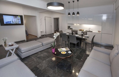 Koukaki Apartment | Unique Apartment near Acropolis by GHH