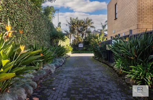 Herne Bay House | Unique Herne Bay Haven with Spa