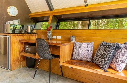 Ojochal Villa | Unique Jungle "Nest". Unplug. Unwind. Renew in a World-Class Yoga Retreat Property
