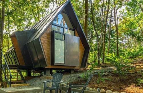 Ojochal Villa | Unique Jungle "Nest". Unplug. Unwind. Renew in a World-Class Yoga Retreat Property
