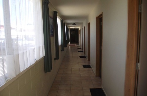 Waitaki District House | Unwind @ Richmond Inn Single Unit