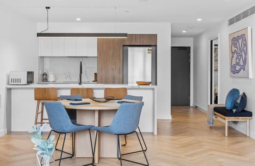 Hobart Central Business District Apartment | Upscale Urban Designer with Large Terrace in CBD