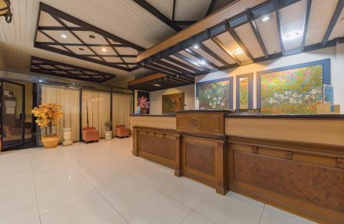 Tasikmalaya Hotel | Urbanview Hotel Crown Tasikmalaya by RedDoorz