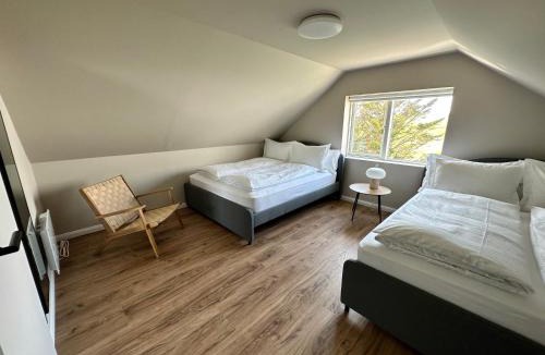 Selfoss House | Urriðafoss Waterfall Apartment