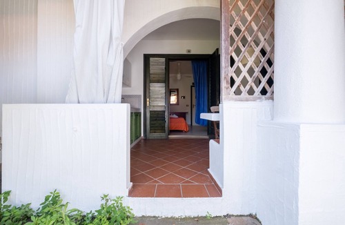 Vulcanello House | Vacation Home "Jerà 39 Piazzetta" with Private Terrace