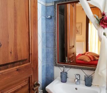 Karpenisi House | Valentini Guesthouse