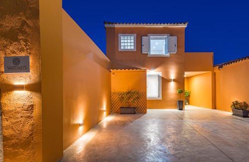 Ano Volimes Villa | Vardakis house - 5 minutes from the famous Shipwreck Beach by Villa Mana Gers