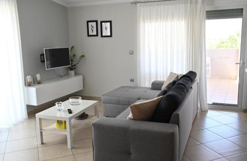 Gerakas Apartment | Vasiliki’s Guesthouse