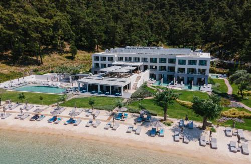 Golden Beach Hotel | Vathi Cove Luxury Resort & Spa - Adults Friendly 14 plus