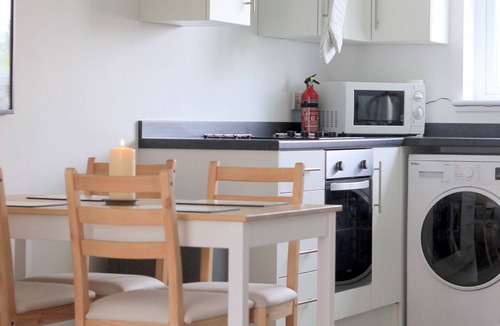 Aviemore Apartment | "Ventoux" - modern 80sq/m Apartment near amenities