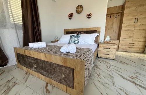 Dhermi House | Vickys Inn