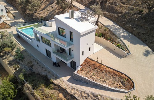 Rodhia House | Vieverde Villas. Villa Verde