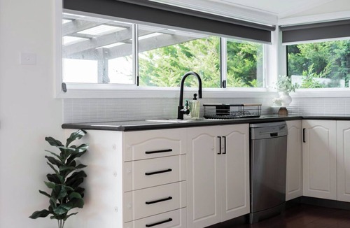 Burnie House | View Point: Ocean Views & Near CBD