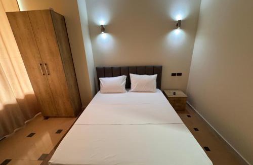 Elbasan Hostel | Vila Diora