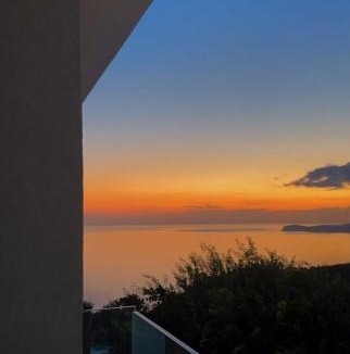 Piqeras Bed & Breakfast | Vila Mema