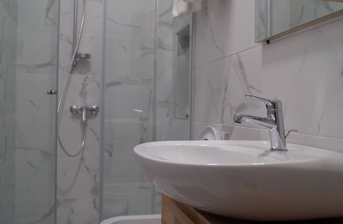 Korce Hotel | Vila Trebicka