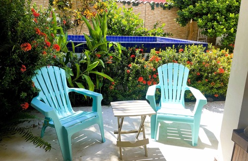 Barrio Los Villalobos Villa | Villa 1 minute walking to beach with pool A/C pet friendly