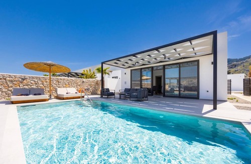 Kolymbia Villa | Villa 10 Hozan - Two Bedroom Villa, Sleeps 4