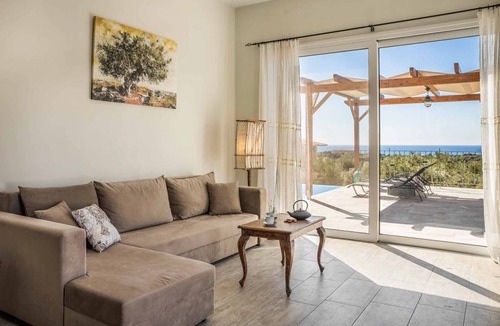 Karavados Villa | Villa ∙ 2 bedrooms ∙ 4 guests