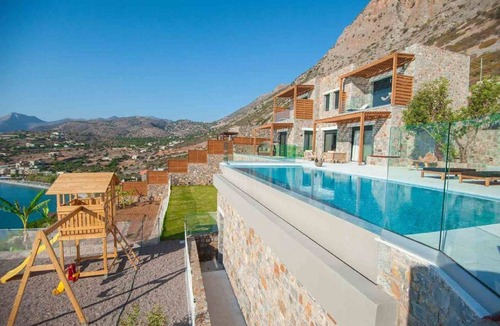 Elounda Villa | Villa ∙ 6 bedrooms ∙ 12 guests