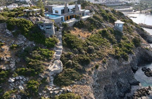 Agios Nikolaos Town Villa | Villa Aiolos Glaros - Seafront Retreat near Agios Nikolaos