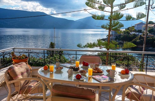 Matsoukata Villa | Villa Alexander - Beachfront Villa