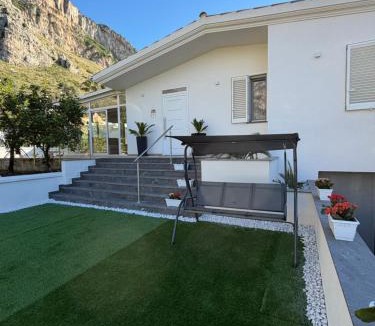 Capaci Villa | Villa Amelia