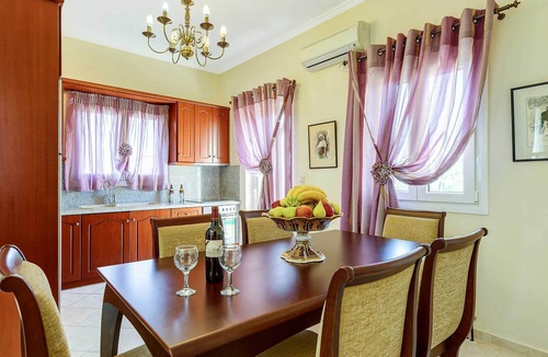 Lassi Villa | Villa Argostoli Bay - Three Bedroom Villa, Sleeps 7