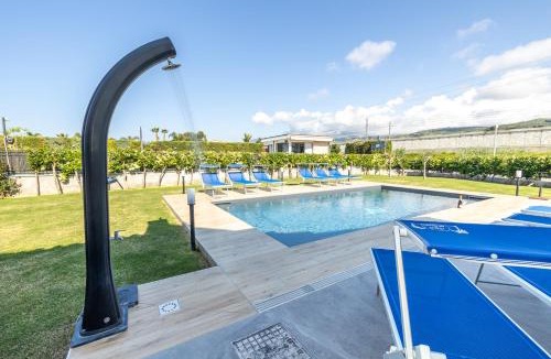 Piana Calzata House | Villa Arvilla with Private POOL
