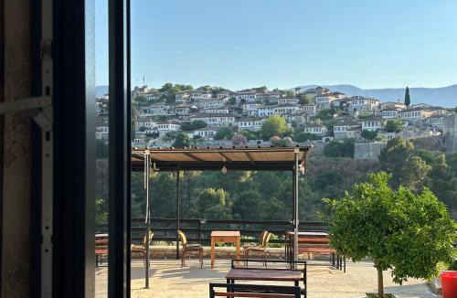 Otllak Bed & Breakfast | Villa Balliu