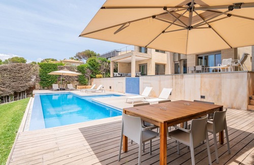 Puig de Ros Villa | Villa Beachfront - Herce Property by Priority