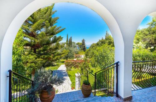 Apraos Villa | villa camross