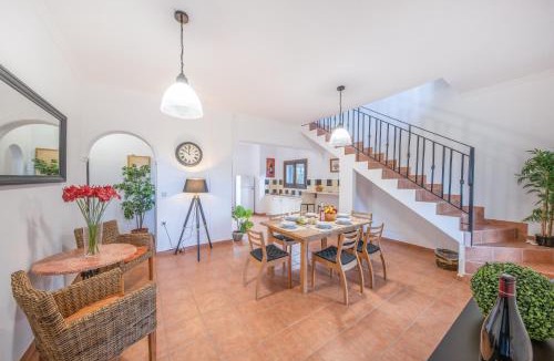 Apraos Villa | villa camross