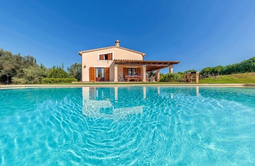 Puerto de Pollensa Villa | Villa Can Lleida Valero for eigth people with pool and jacuzzi