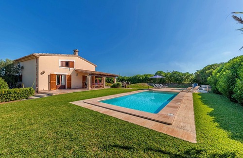 Puerto de Pollensa Villa | Villa Can Lleida Valero for eigth people with pool and jacuzzi