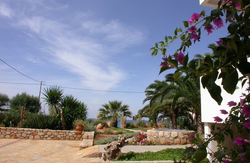 Kalo Nero Apartment | Villa Caretta Studio for 2 persons directly by the sea