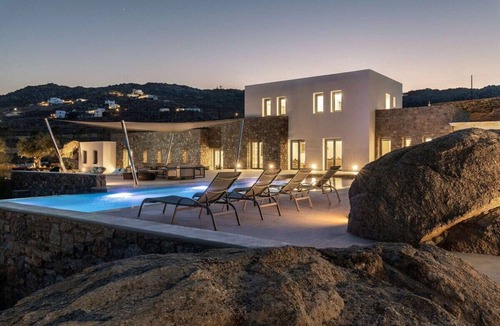 Plintri House | Villa Carmen Sea View Infinity Pool 10BR