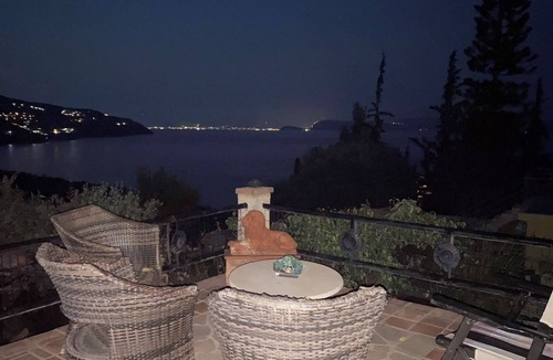 Xiropigado Villa | Villa close to a secluded beach