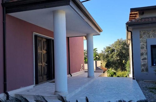 Calimera House | Villa Cocomerara Tas24