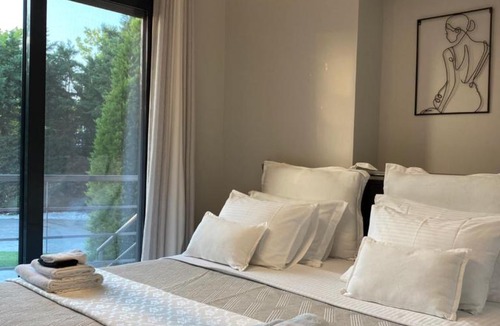 Marathon Apartment | Villa Constangie