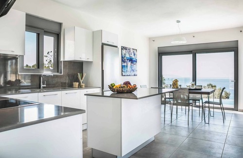 Vlachata Villa | Villa Del Cielo - Three Bedroom Villa, Sleeps 6