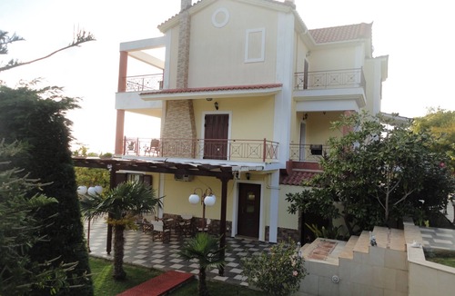 Sarlata House | Villa Elpida - ground floor apartement