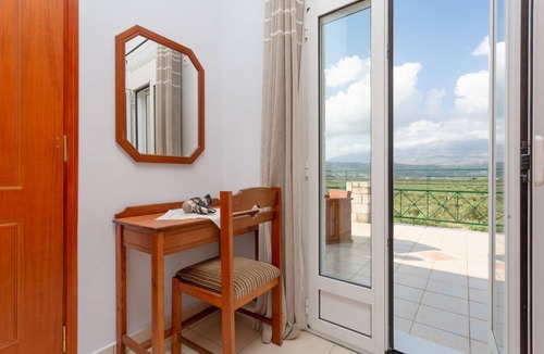 Katochori Villa | Villa Giannis - Three Bedroom Villa, Sleeps 6