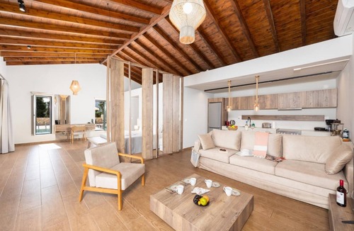 Rantatika Villa | Villa Hill View Dio - One Bedroom Villa, Sleeps 4