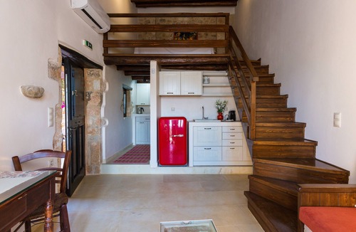 Achlades Villa | Villa in Crete with pool, patio, BBQ and cozy ambience!